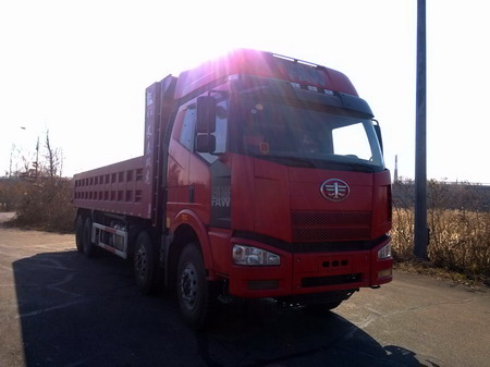 CA3310P66K24L5T4E4平头柴油自卸汽车燃油公告图片2