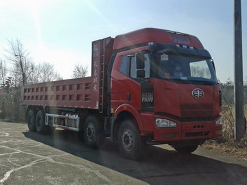 CA3310P66K24L7T4E4平头柴油自卸汽车燃油公告图片1