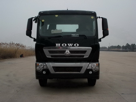 ZZ5167ZKXM561GD1车厢可卸式汽车燃油公告图片1