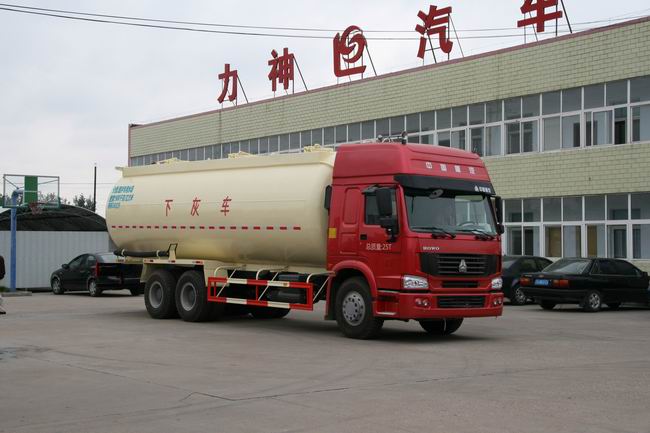 SLS5251GXHZ4下灰车燃油公告图片2