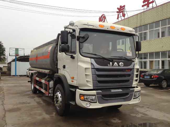 SLS5162GJYJ4加油车燃油公告图片2