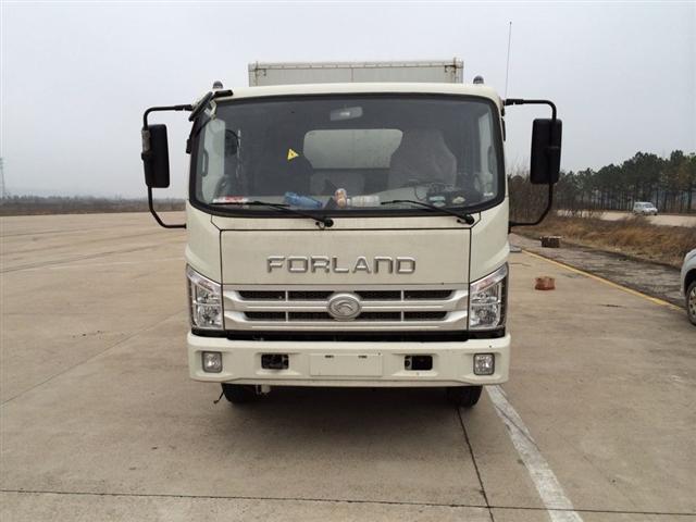 BJ5103XXY-V5厢式运输车燃油公告图片1