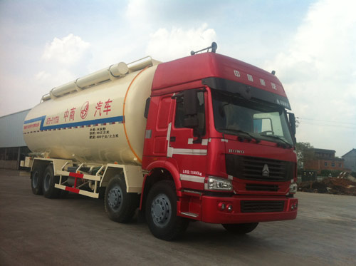 ZZS5311GFL低密度粉粒物料运输车燃油公告图片2