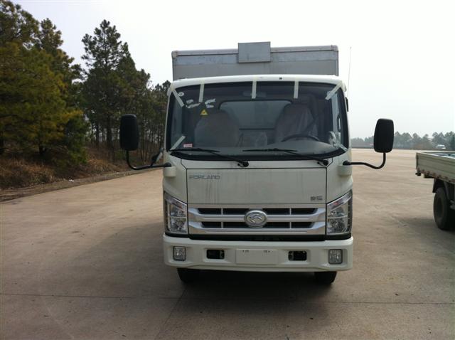 BJ5043XYK-Y1翼开启厢式车燃油公告图片1