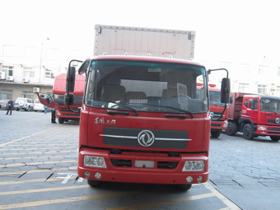 DFL5110XXYBX18A厢式运输车燃油公告图片1