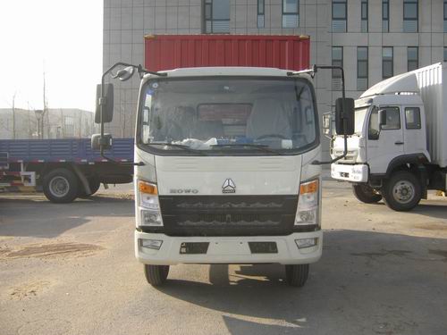 ZZ5087XXYF341CD183厢式运输车燃油公告图片1