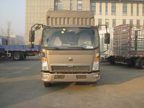 ZZ5137CCYG4215D1仓栅式运输车燃油公告图片1