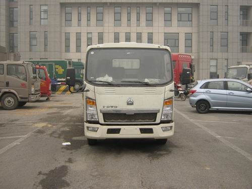 ZZ1047D3414D144载货汽车燃油公告图片1