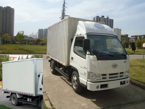 CA5040XXYK11L1E4J-1厢式运输车燃油公告图片2
