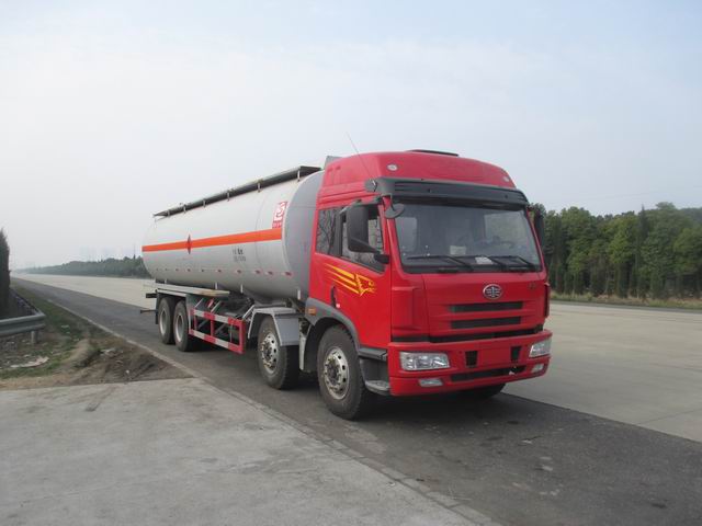 SLS5315GFWC4Q腐蚀性物品罐式运输车燃油公告图片2