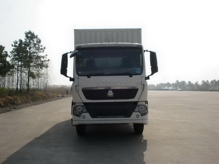 ZZ5127XXYH561GD1厢式运输车燃油公告图片1