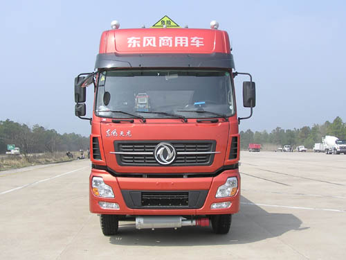 CLY5310GRY易燃液体罐式运输车燃油公告图片1