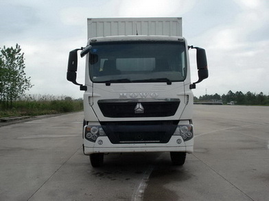 ZZ5167XXYH561GD1厢式运输车燃油公告图片1