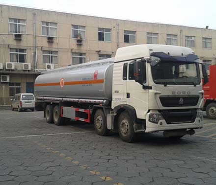 SGZ5311GRYZZ4G易燃液体罐式运输车燃油公告图片2