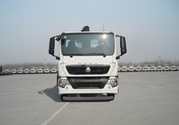 ZZ5167JSQH501GD1随车起重运输车燃油公告图片1