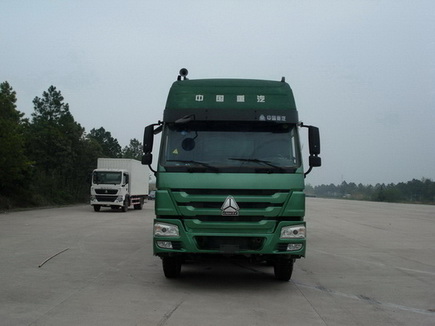 ZZ5317CCYN4667D1B仓栅式运输车燃油公告图片1