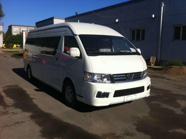 XMQ6600AEG4C轻型客车燃油公告图片2