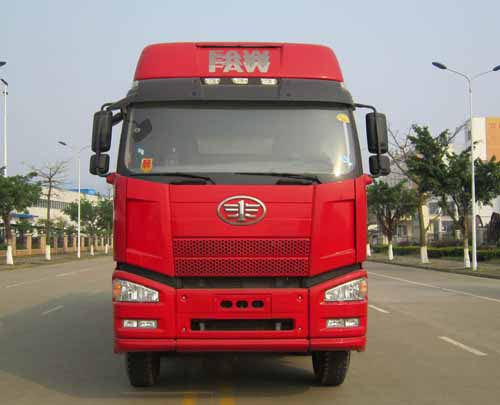 LG5310GFLJ4低密度粉粒物料运输车燃油公告图片1