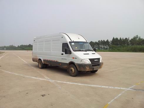 NJ5064XXYC厢式运输车燃油公告图片2