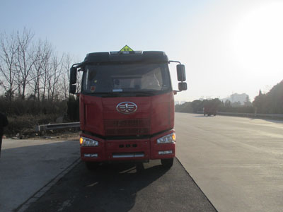 CLW5250GFWC4腐蚀性物品罐式运输车燃油公告图片1