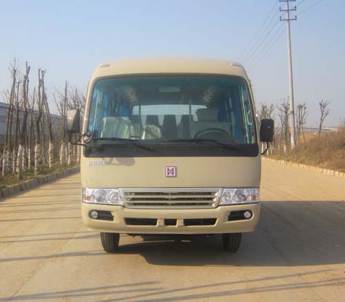 JX6609VDF1客车燃油公告图片1