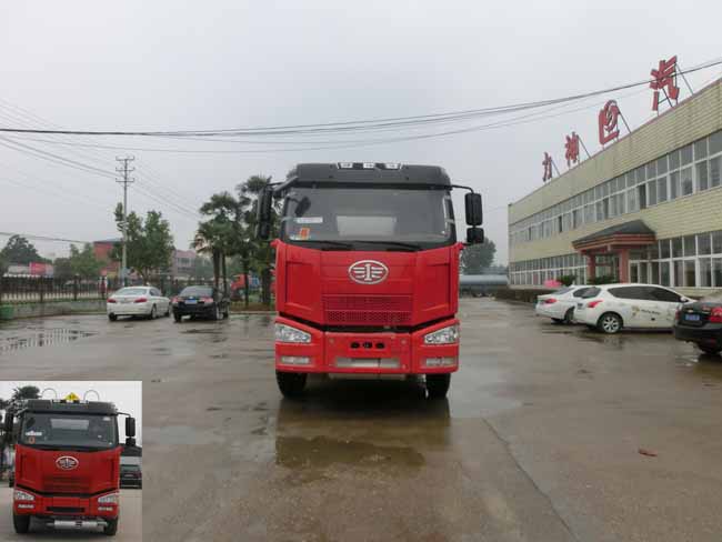 SLS5251GRYC4P63易燃液体罐式运输车燃油公告图片1