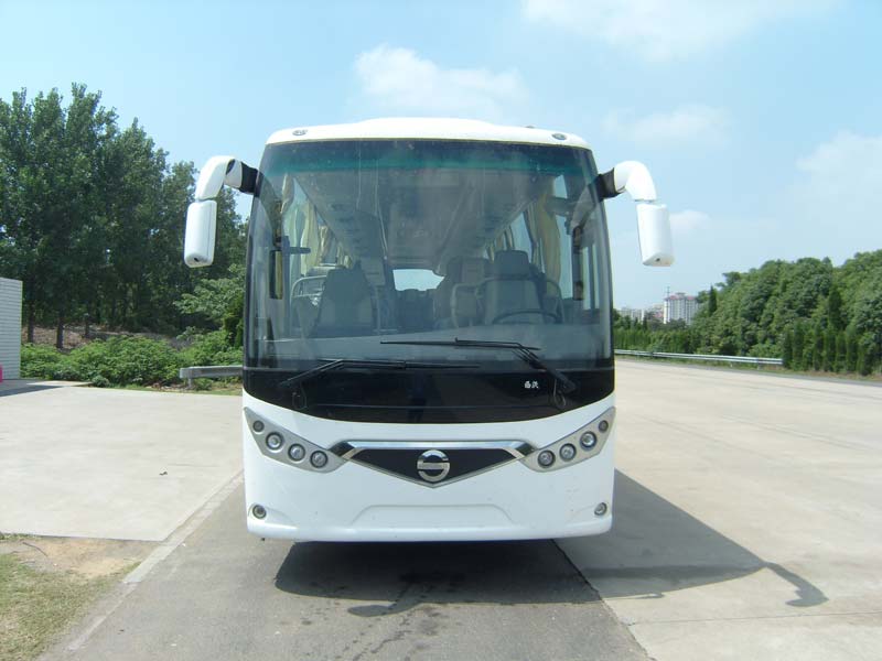 XW6110AB客车燃油公告图片1