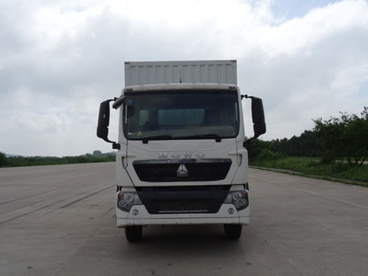 ZZ5167XXYH561GD1厢式运输车燃油公告图片1
