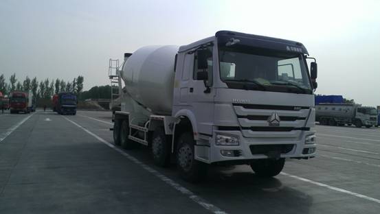 SDX5310GJBHO混凝土搅拌运输车燃油公告图片2