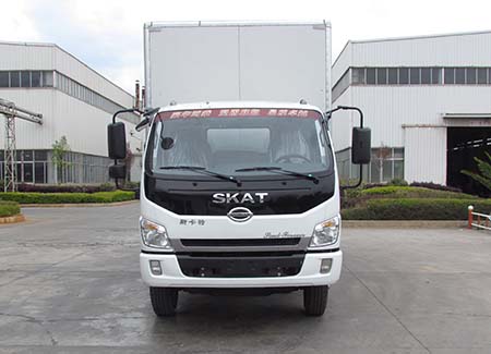 LFJ5100XXYG1厢式运输车燃油公告图片1