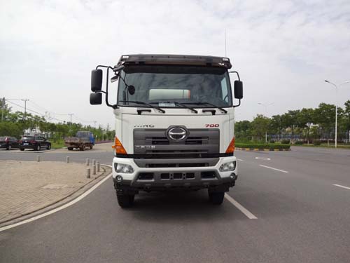 HJC5253GJBD2混凝土搅拌运输车燃油公告图片1