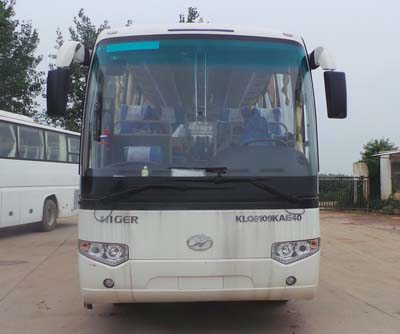 KLQ6109KAE40客车燃油公告图片1