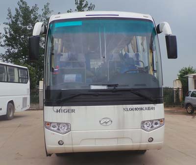KLQ6109KAE41客车燃油公告图片1
