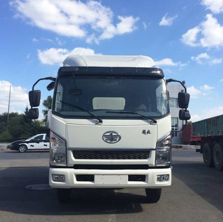 CA5040XSHK35L3R5E4-1售货车燃油公告图片1