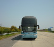 ZK6147HWQE9卧铺客车燃油公告图片2