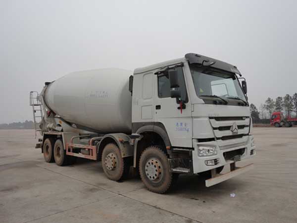 XT5310GJBZZ38G5混凝土搅拌运输车燃油公告图片2