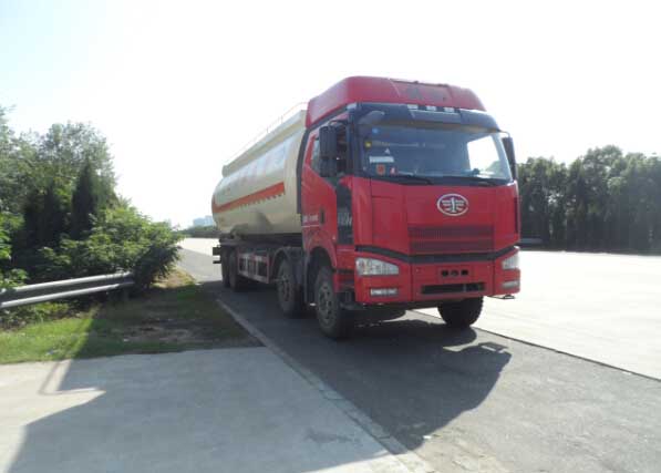 DLQ5310GFLS4低密度粉粒物料运输车燃油公告图片2