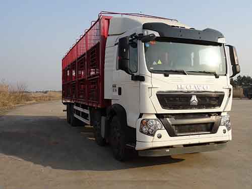 ZZ5317CCQN466GD1畜禽运输车燃油公告图片2