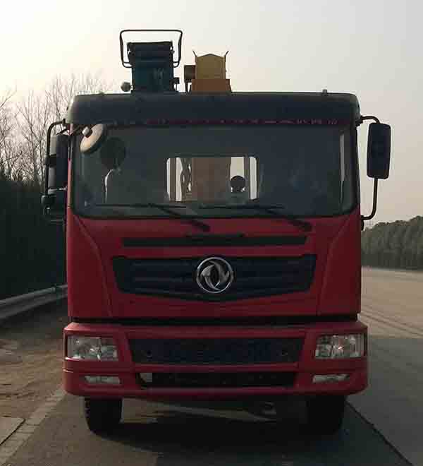 DFC5252JSQGL随车起重运输车燃油公告图片1