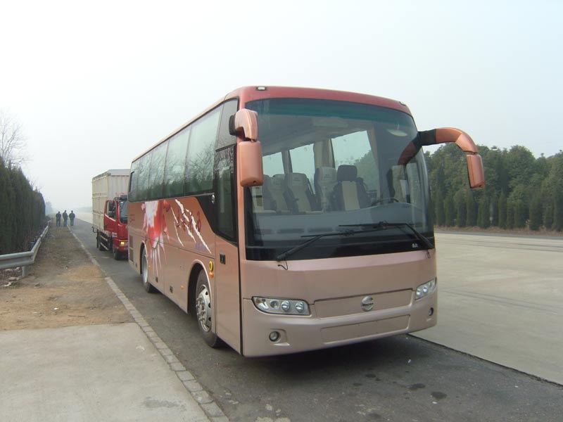 XW6900A2客车燃油公告图片2