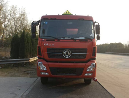 SCS5310GRY易燃液体罐式运输车燃油公告图片1