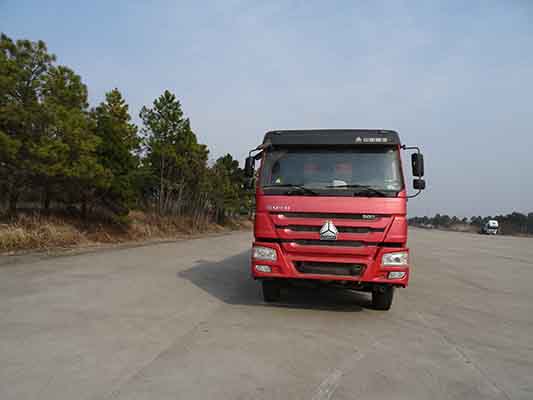 ZZ3317N2867E1自卸汽车燃油公告图片1
