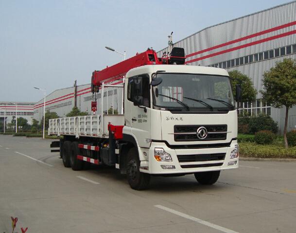 CHL5250JSQD4随车起重运输车燃油公告图片2
