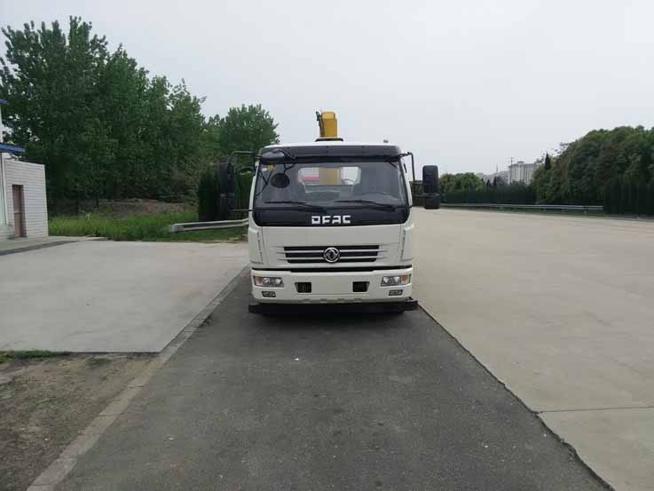 YL5110JSQF1随车起重运输车燃油公告图片1