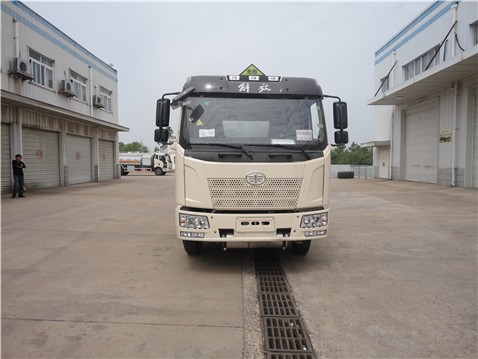 CGJ5129GJY01C加油车燃油公告图片1