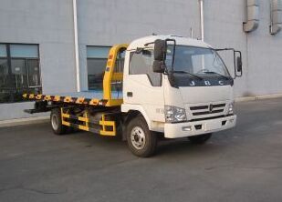 SY5084TQZDYQ-V6清障车燃油公告图片2