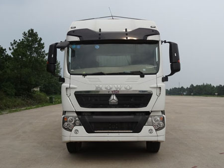 ZZ5257CCYK56CGD1仓栅式运输车燃油公告图片1
