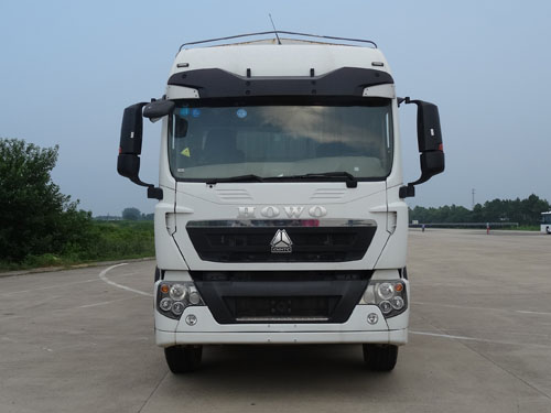 ZZ5257CCYN56CGD1仓栅式运输车燃油公告图片1