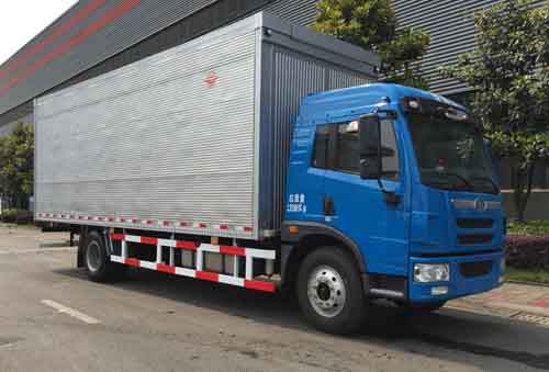 SCZ5141XYK翼开启厢式车燃油公告图片2