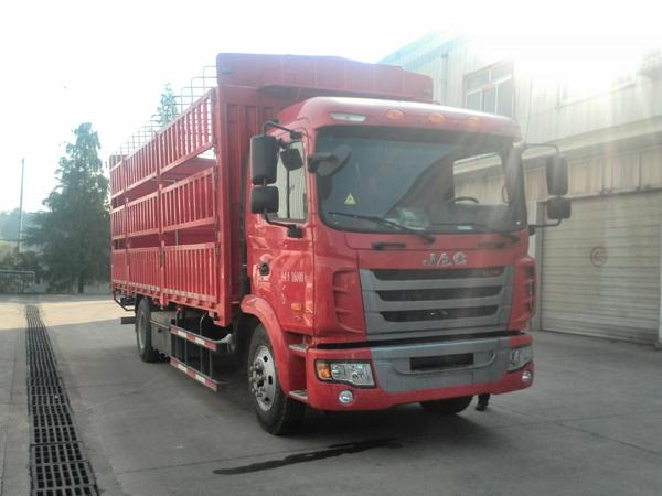 HFC5161CCYP31K1A50S2V仓栅式运输车燃油公告图片2